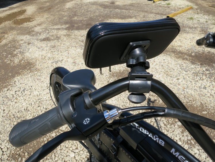 Чехол-держатель для телефона на велосипед