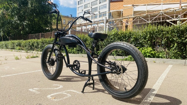 Электровелосипед-чоппер Bobber Custom 950