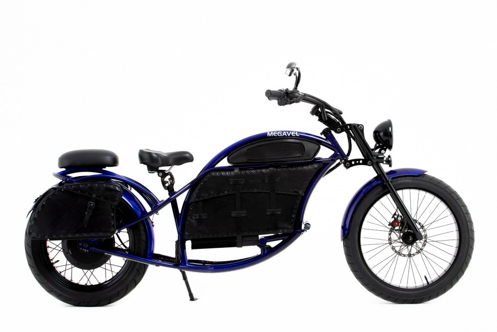 Двухместный электромотоцикл-чоппер Megavel Bobber Custom