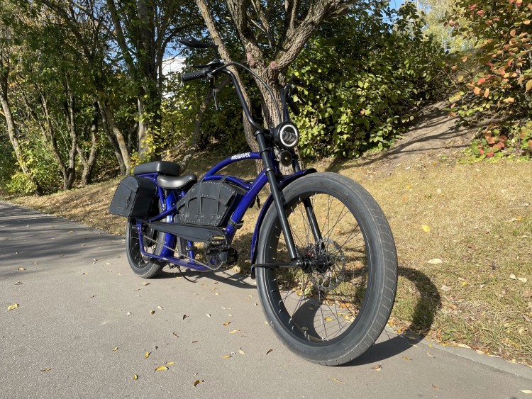 Электровелосипед-чоппер Bronco двухместный