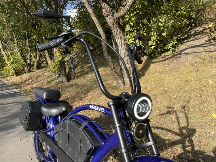 Электровелосипед-чоппер Bronco двухместный