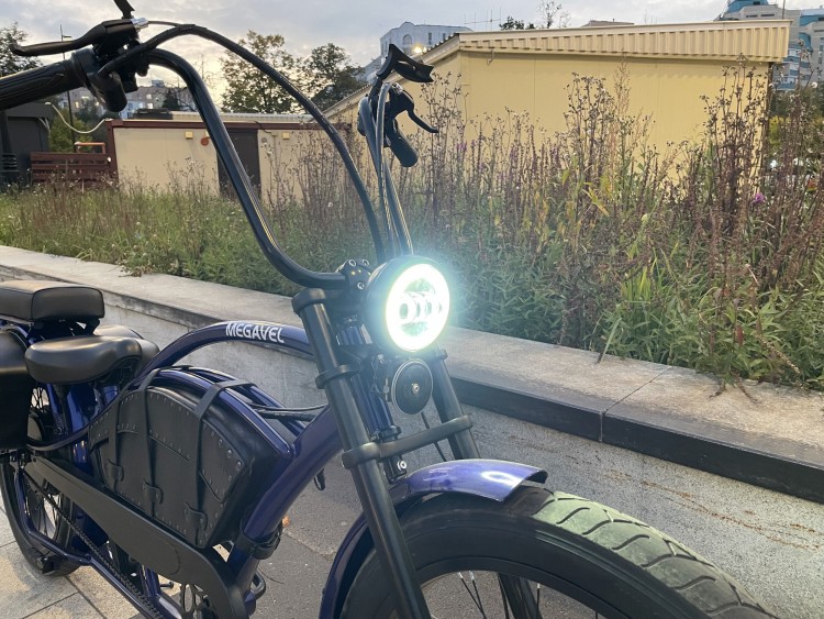 Электровелосипед-чоппер Bronco двухместный