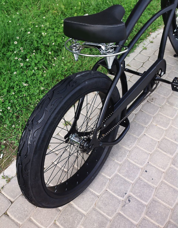 Покрышка Flame 24х3.0 для велосипеда черная