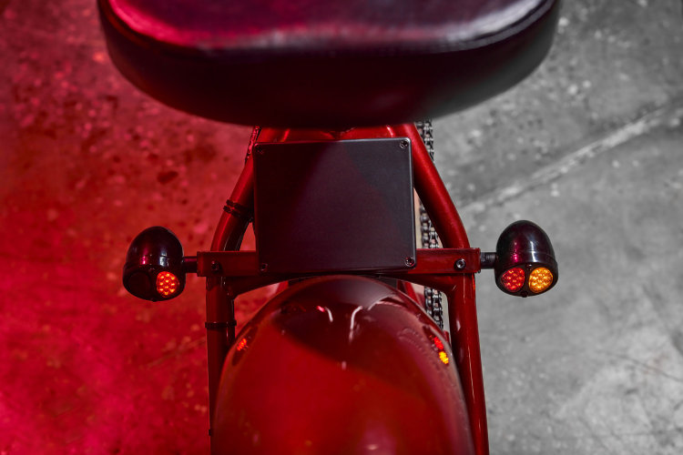 Фонари с поворотниками и стоп-сигналом