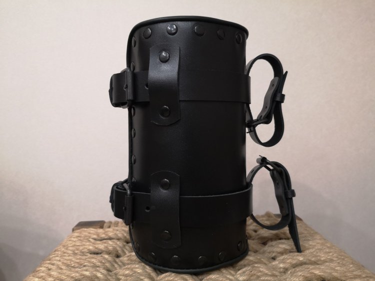 Кожаная сумка-батон черная