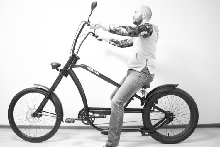 Электровелосипед-чоппер Prado